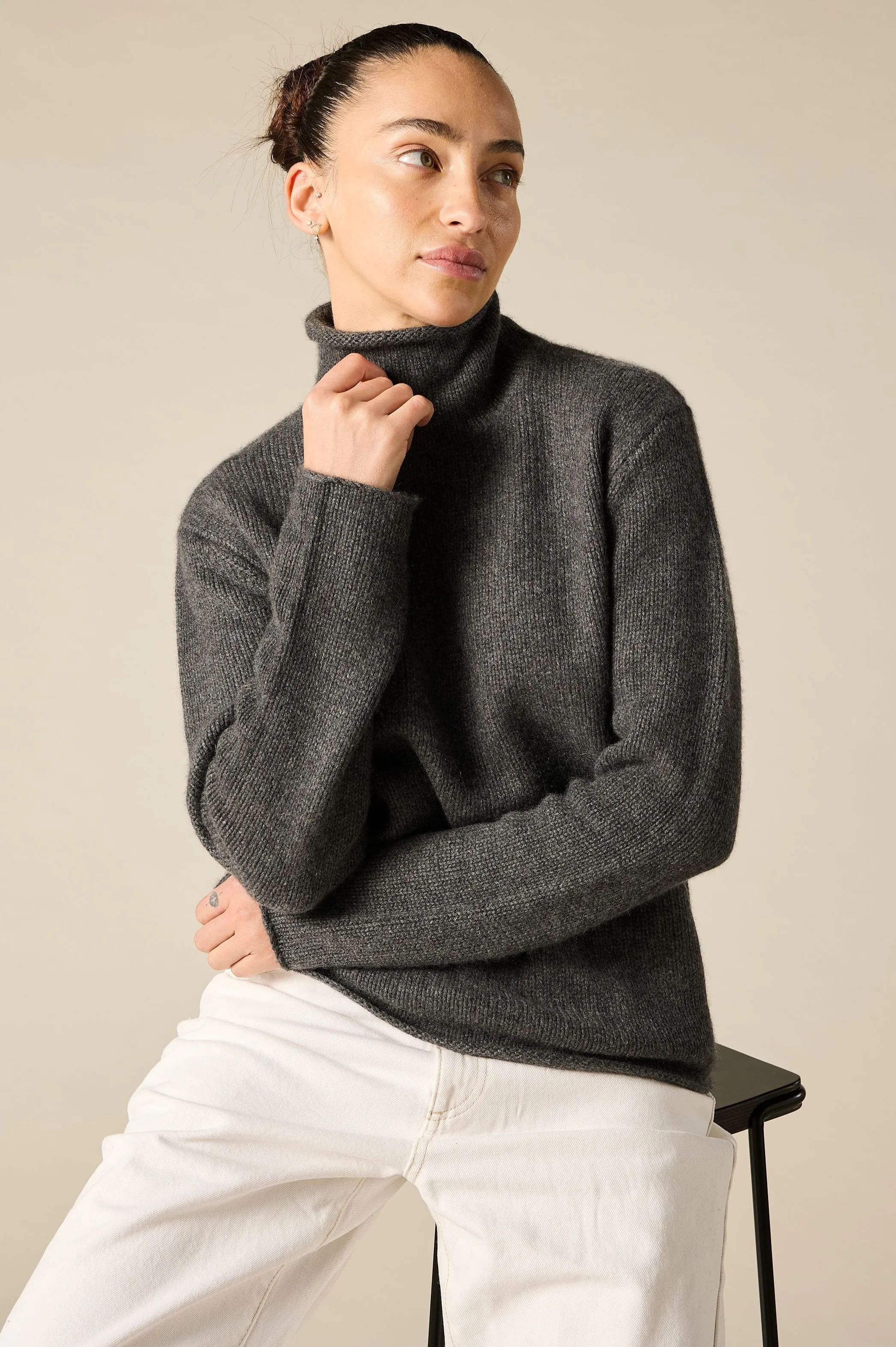 Cashmere Frankie Relaxed Funnel Neck in Charcoal Marle Grey